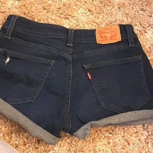 Levi's booty shorts,